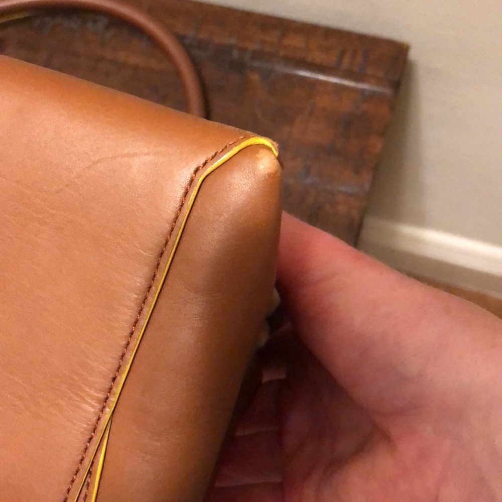 Authentic Tan leather Coach Borough bag crossbody/shoulder bag - Picture 10 of 13